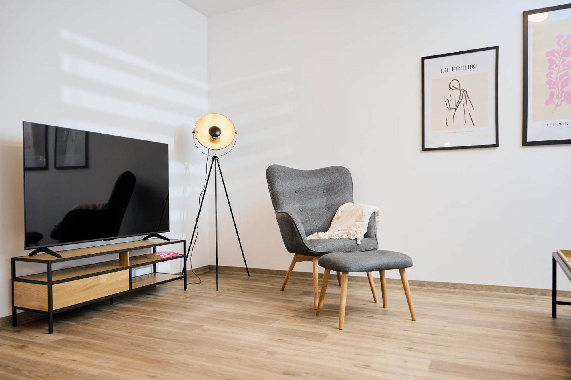 Moderne Apartments Mit Highspeed-Wlan Und Gratis-Tiefgarage Ihr Perfekter Rueckzugsort Nahe Dem Zentrum Und Der Therme I Barrierearm Μπαντ Κίσινγκεν Εξωτερικό φωτογραφία