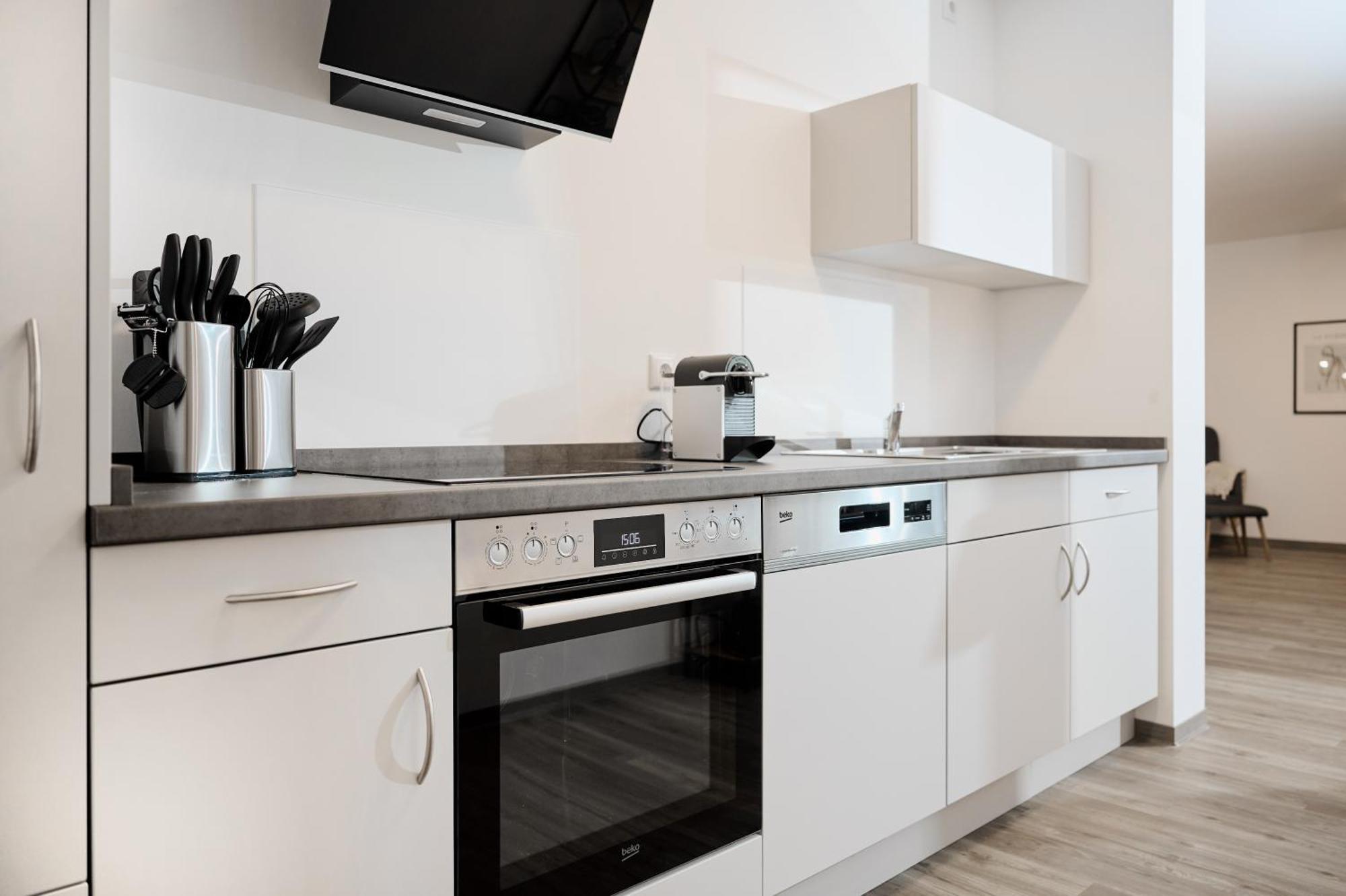 Moderne Apartments Mit Highspeed-Wlan Und Gratis-Tiefgarage Ihr Perfekter Rueckzugsort Nahe Dem Zentrum Und Der Therme I Barrierearm Μπαντ Κίσινγκεν Εξωτερικό φωτογραφία