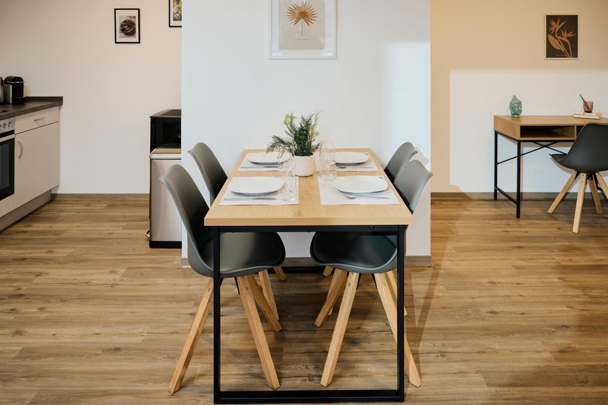 Moderne Apartments Mit Highspeed-Wlan Und Gratis-Tiefgarage Ihr Perfekter Rueckzugsort Nahe Dem Zentrum Und Der Therme I Barrierearm Μπαντ Κίσινγκεν Εξωτερικό φωτογραφία