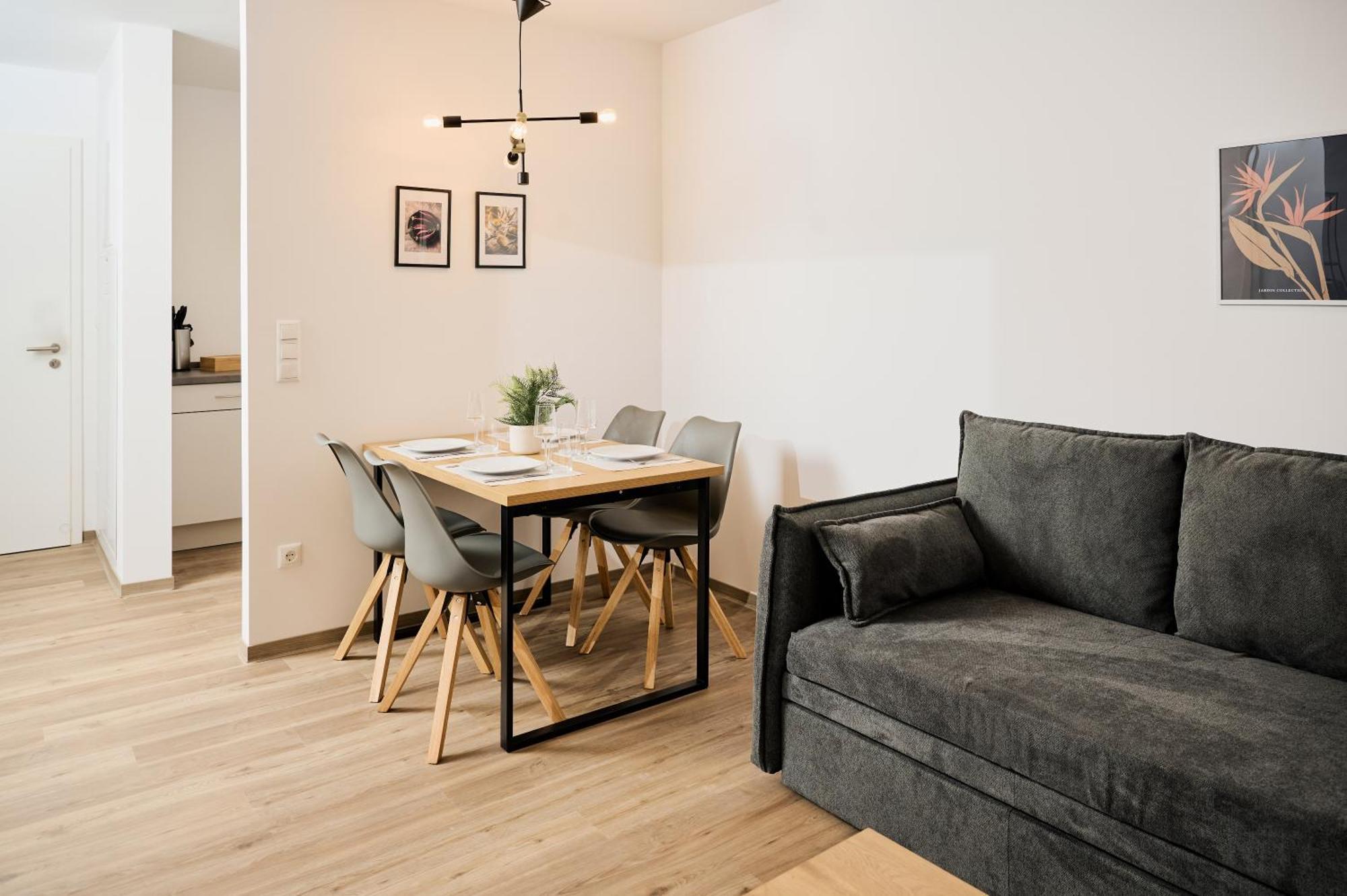 Moderne Apartments Mit Highspeed-Wlan Und Gratis-Tiefgarage Ihr Perfekter Rueckzugsort Nahe Dem Zentrum Und Der Therme I Barrierearm Μπαντ Κίσινγκεν Εξωτερικό φωτογραφία