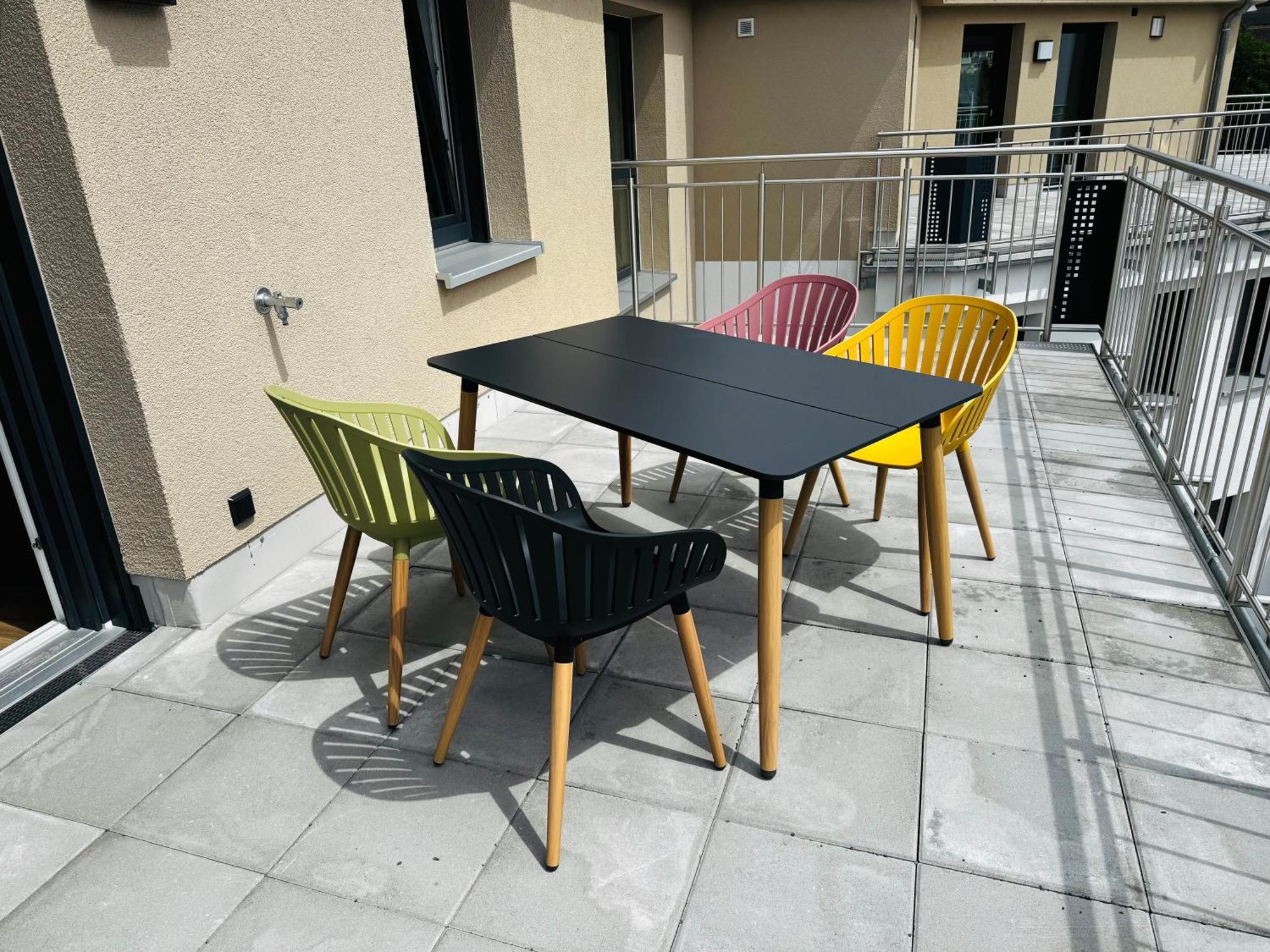 Moderne Apartments Mit Highspeed-Wlan Und Gratis-Tiefgarage Ihr Perfekter Rueckzugsort Nahe Dem Zentrum Und Der Therme I Barrierearm Μπαντ Κίσινγκεν Εξωτερικό φωτογραφία